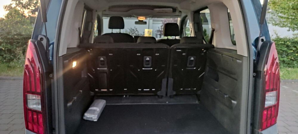 Peugeot Rifter L1 Active PureTech 110 81.000 km 15.900 € Köln 50667