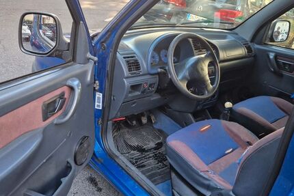 Citroen Berlingo 207.815 km 1.200 € Bonn 53119