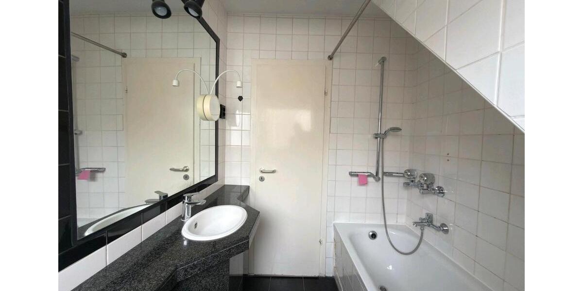 Dachgeschoßwohnung Köln Innenstadt - 2 Zimmer, 49 m&sup2;, 233.000&euro; | Angebot:25143420