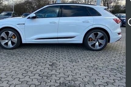Audi e-tron 55.000 km 35.789 &euro; Erftstadt 50374