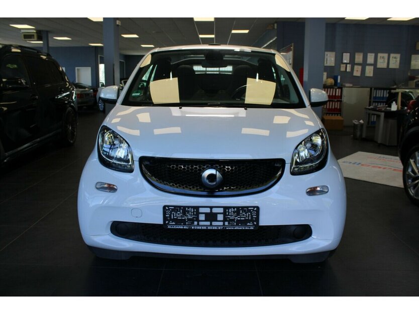 Smart ForTwo Cabrio twinamic passion 83.355 km 11.980 € Euskirchen 53881
