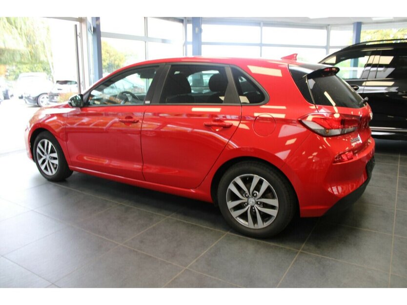 Hyundai i30 1.4 Trend 104.895 km 9.980 € Euskirchen 53881