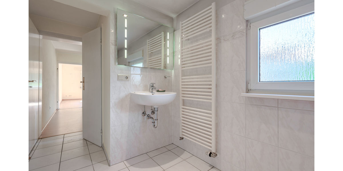 Raum für neue Ideen – 6-Zimmer-Doppelhaushälfte in Bonn-Holzlar - Doppelhaushälfte Bonn Holzlar | Angebot:27367580
