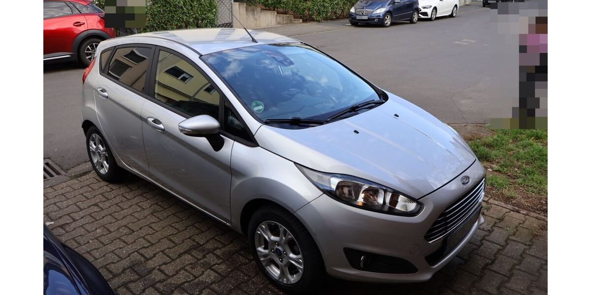 Ford Fiesta 65.600 km 5.900 &euro; Bonn 53121