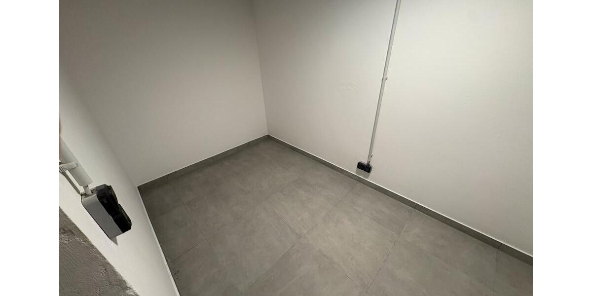 182qm2 vollsanierte Gewerbefläche Bonn-Plittersdorf zimmer