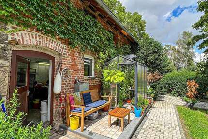 Haus zum Kaufen in Zierenberg 629.000 € 382 m²
