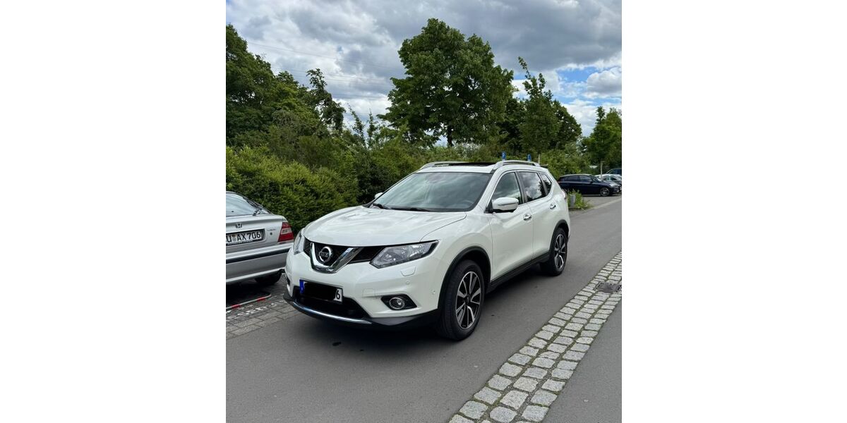 Nissan X-Trail 102.896 km 13.900 &euro; SANKT AUGUSTIN 53757