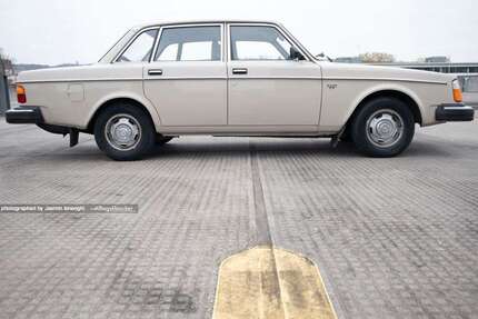 Volvo 244
