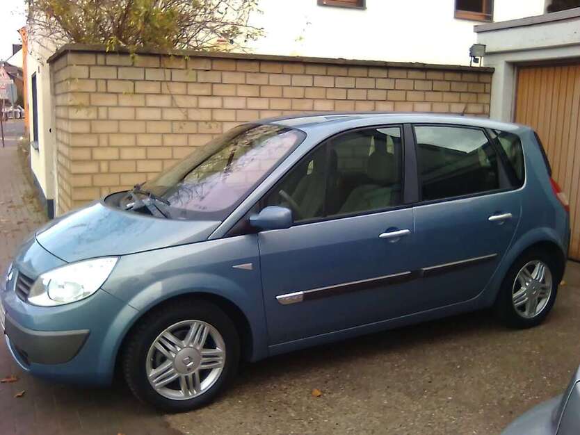 Renault Scenic 133.700 km 2.900 € Troisdorf 53844
