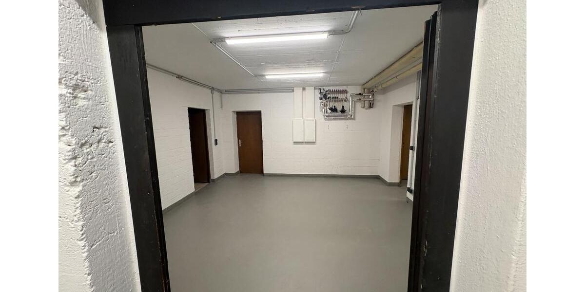 182qm2 vollsanierte Gewerbefläche Bonn-Plittersdorf zimmer