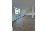 Dachgeschoßwohnung Siegburg - 3 Zimmer, 100 m&sup2;, 1.280&euro; | Angebot:25854384