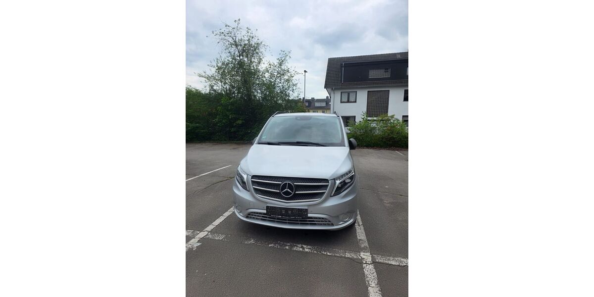 Mercedes-Benz Vito 261.333 km 9.950 &euro; Siegburg 53721