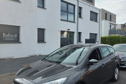 Ford Focus 116.800 km 9.480 &euro; Köln 51145