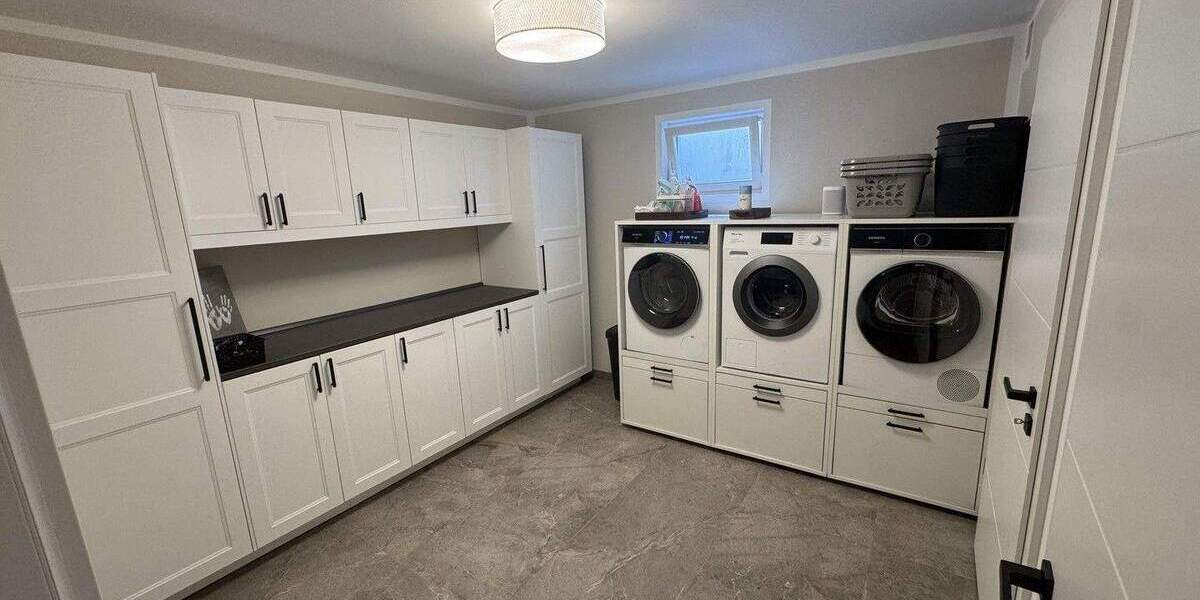 Doppelhaushälfte Rösrath - 7 Zimmer, 240 m&sup2;, 899.000&euro; | Angebot:24534219