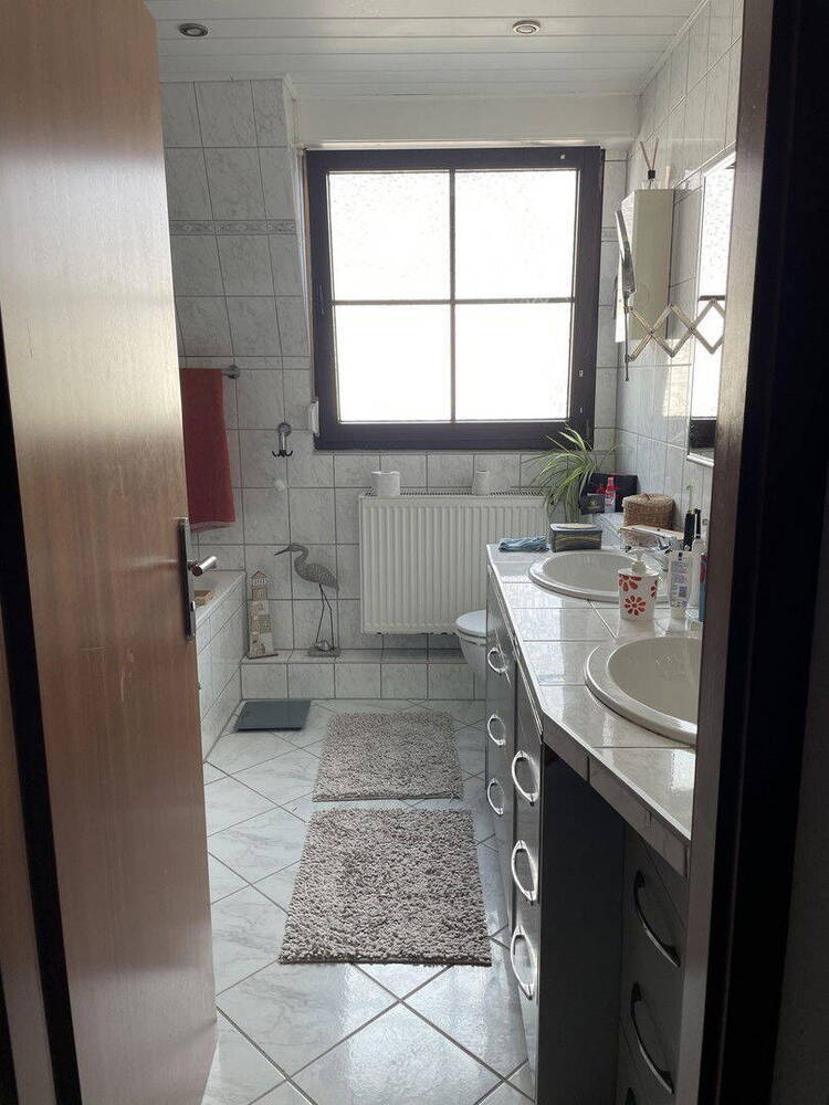 Attraktives Reihenendhaus mit EinliegerWohnung, Garten & Carport - Viel Platz für Familie & mehr