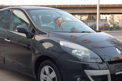Renault Scenic 57.500 km 5.900 € Köln 51105