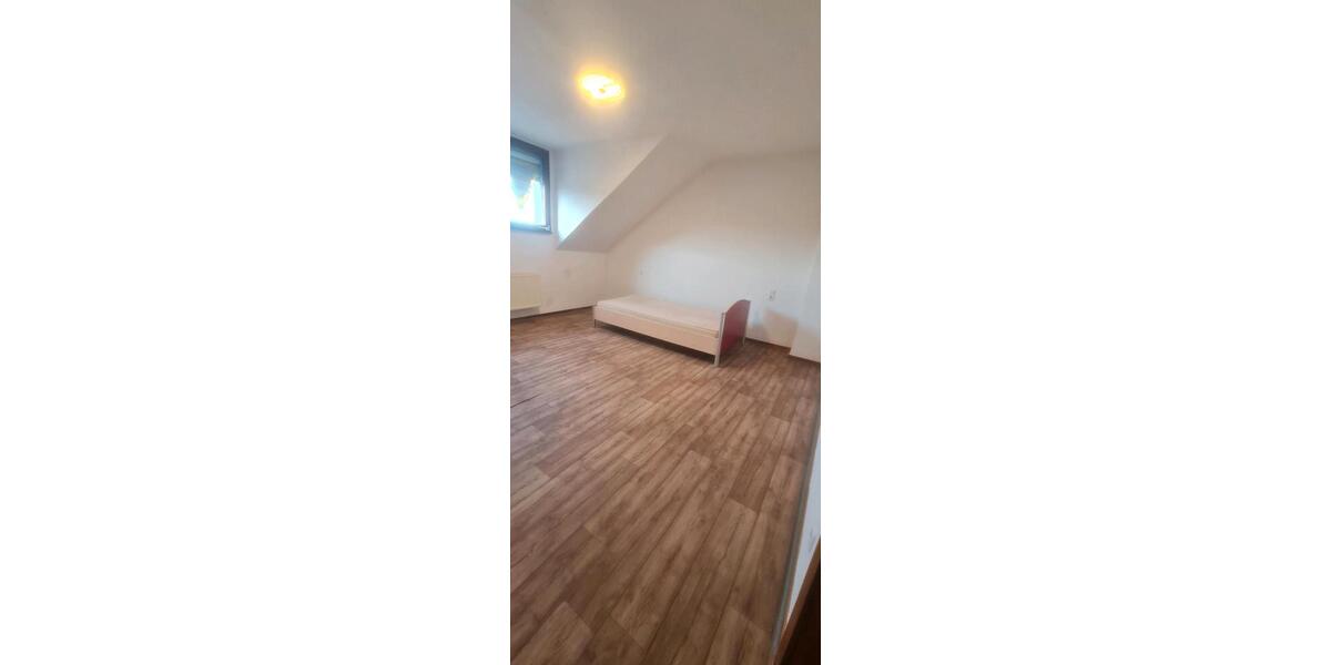 Etagenwohnung Eitorf - 8 Zimmer, 181 m&sup2;, 315.000&euro; | Angebot:25355070