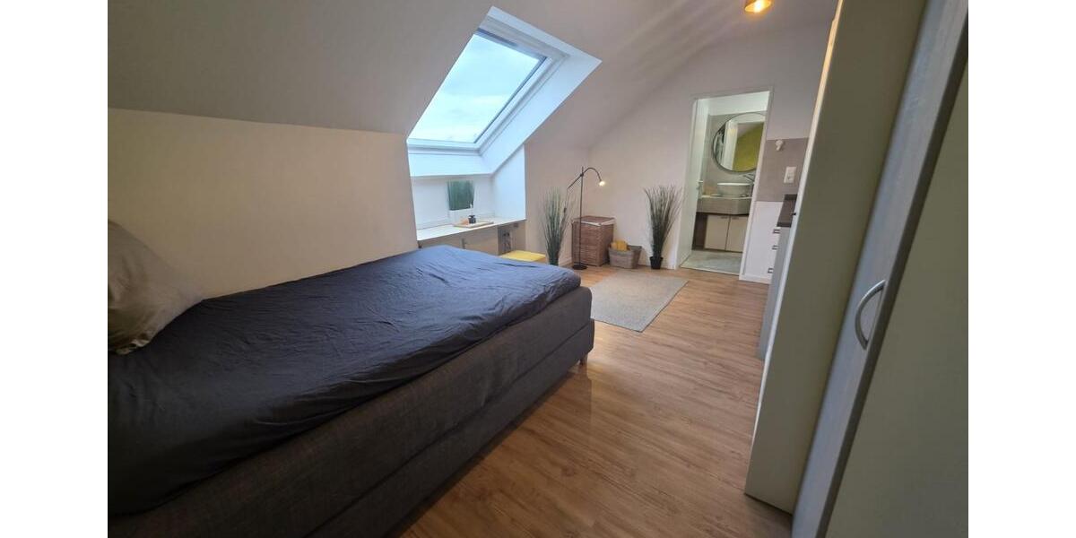 Dachgeschoßwohnung Frechen - 2 Zimmer, 39 m&sup2;, 160.000&euro; | Angebot:25872404