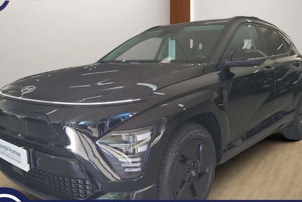 Hyundai KONA 7.426 km 30.990 &euro; Köln 51145