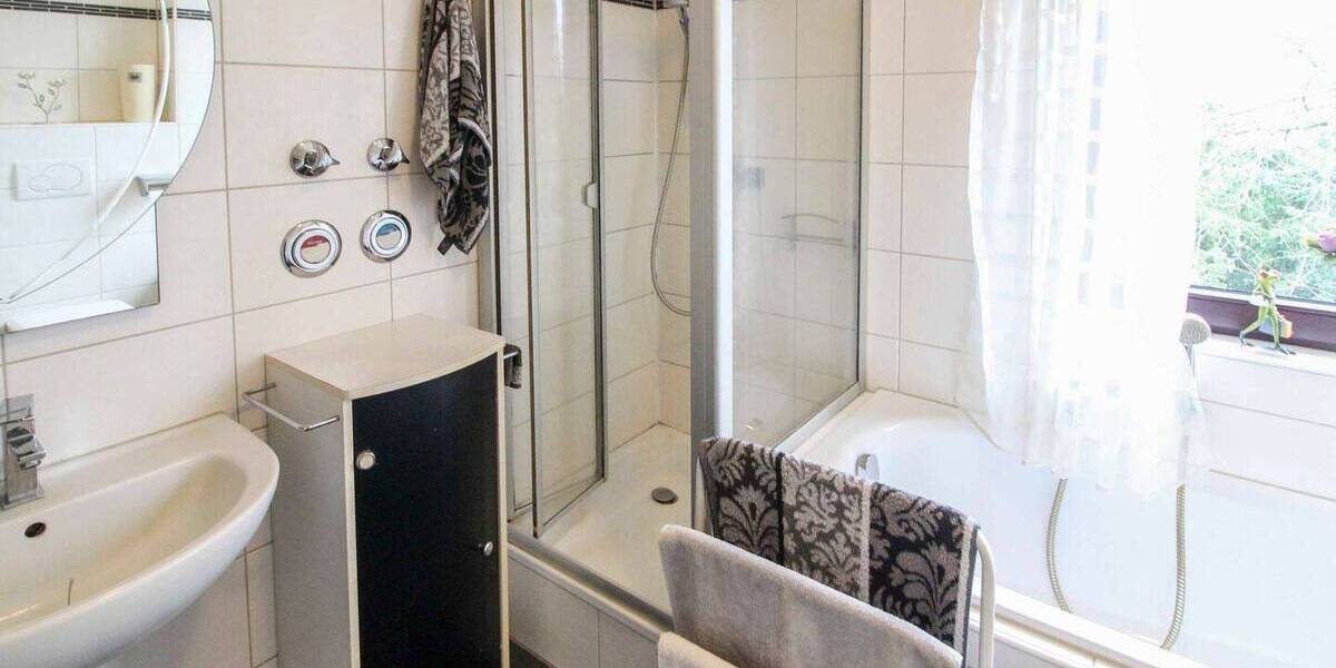 Etagenwohnung Königswinter Ittenbach - 3 Zimmer, 88 m&sup2;, 238.000&euro; | Angebot:26189822