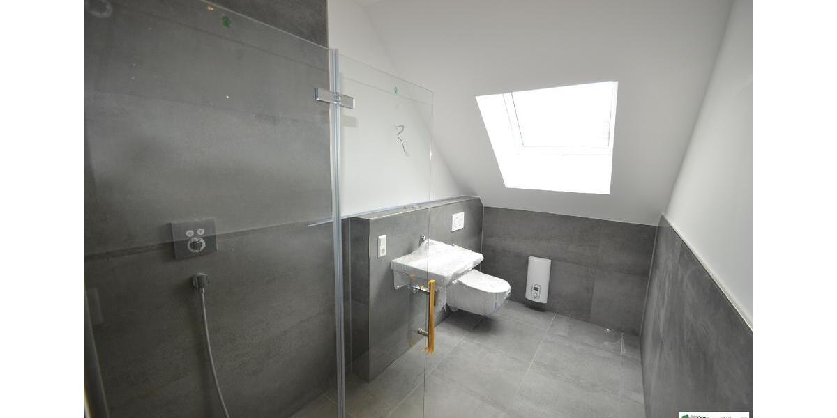 Maisonettenwohnung Siegburg - 5 Zimmer, 158 m&sup2;, 1.500&euro; | Angebot:24399156