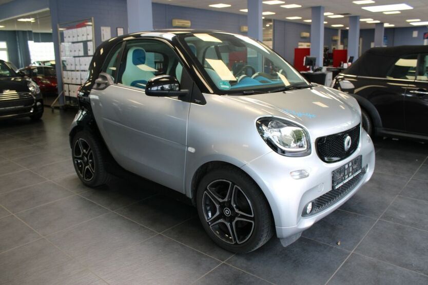 Smart ForTwo 73.447 km 7.980 € Euskirchen 53881