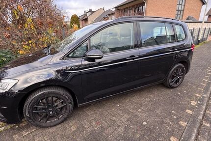 VW Touran 73.000 km 22.400 &euro; Frechen 50226