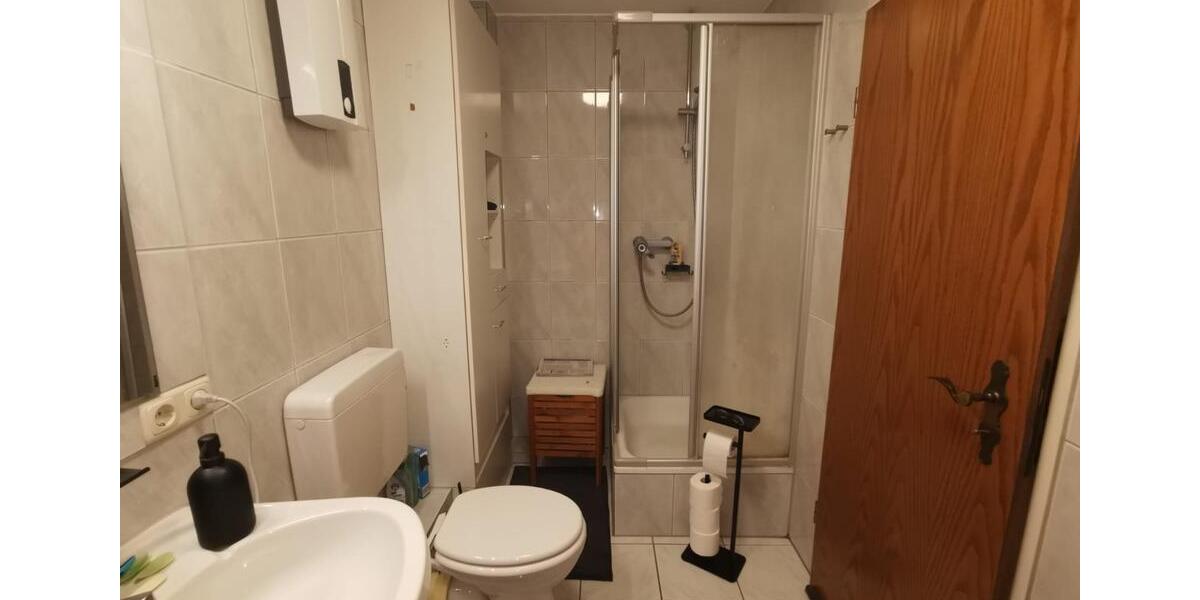 Dachgeschoßwohnung Niederkassel - 2 Zimmer, 70 m&sup2;, 850&euro; | Angebot:24569406