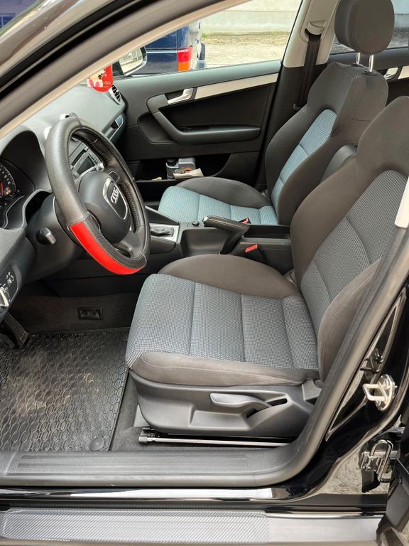 Audi A3 185.000 km 5.900 € Siegburg 53721