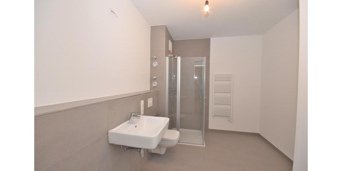 Dachgeschoßwohnung Bonn Dransdorf - 4 Zimmer, 127 m&sup2;, 1.745&euro; | Angebot:24705555