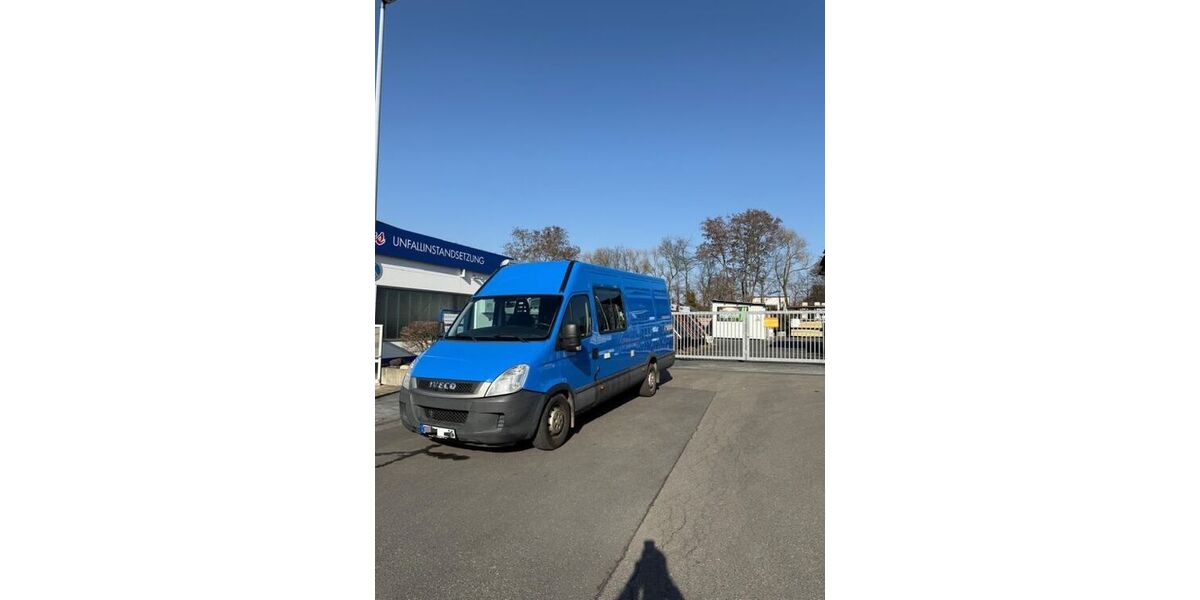 IVECO Andere 245.000 km 21.900 &euro; Königswinter 53639