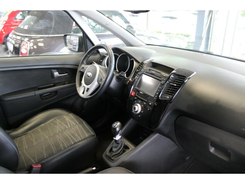 Kia Venga 1.6 CVVT Edition 7 - Panorama - 42.466 km 9.980 € Euskirchen 53881