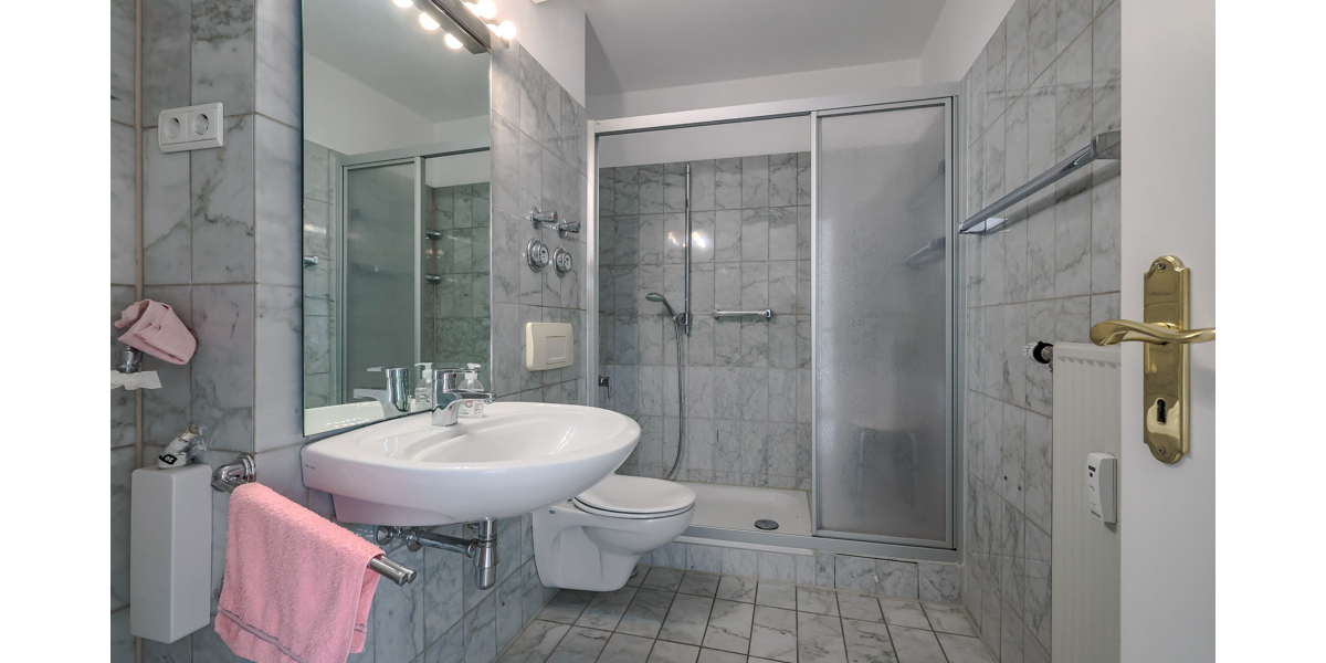 Top Eigentumswohnung mit Rheinblick, 2 Balkonen und Tiefgaragenstellplatz! - Etagenwohnung Königswinter | Angebot:27225155