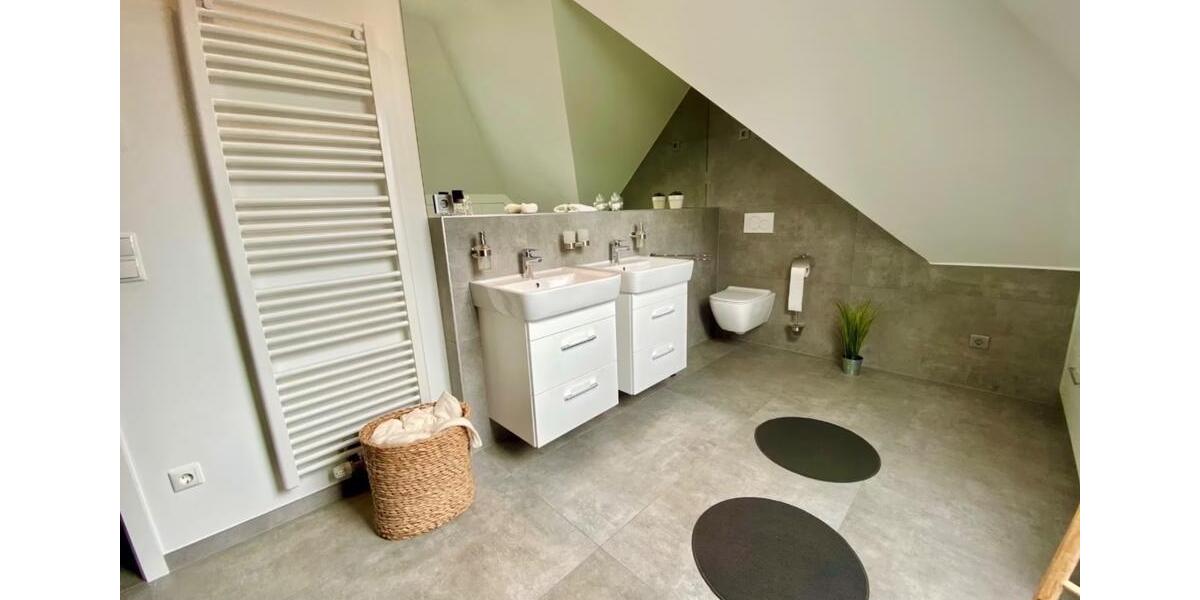 Villa Overath - 5 Zimmer, 218 m&sup2;, 1.200.000&euro; | Angebot:26493336
