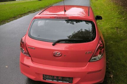 Hyundai i20 148.643 km 2.499 € Leubsdorf 53562
