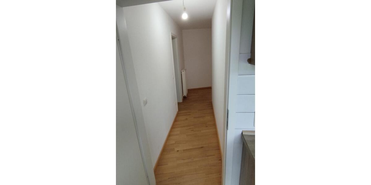 Dachgeschoßwohnung Bornheim - 2 Zimmer, 65 m&sup2;, 900&euro; | Angebot:24715318