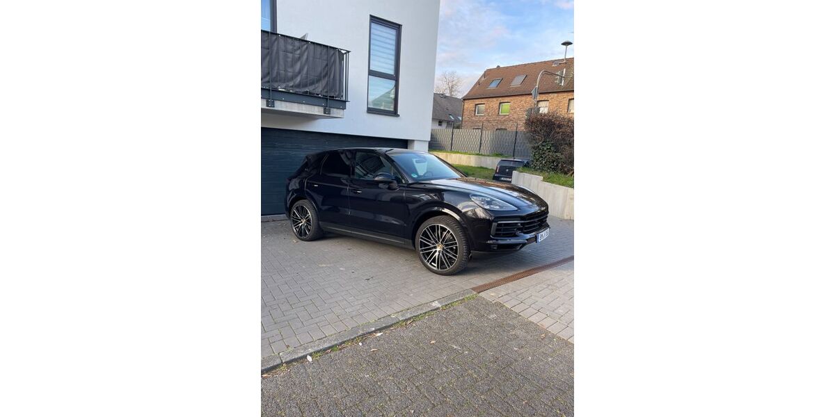 Porsche Cayenne 59.000 km 56.900 &euro; Troisdorf 53840