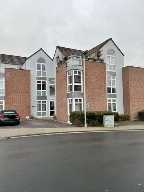 Büro in Hennef 900 € 90 m²