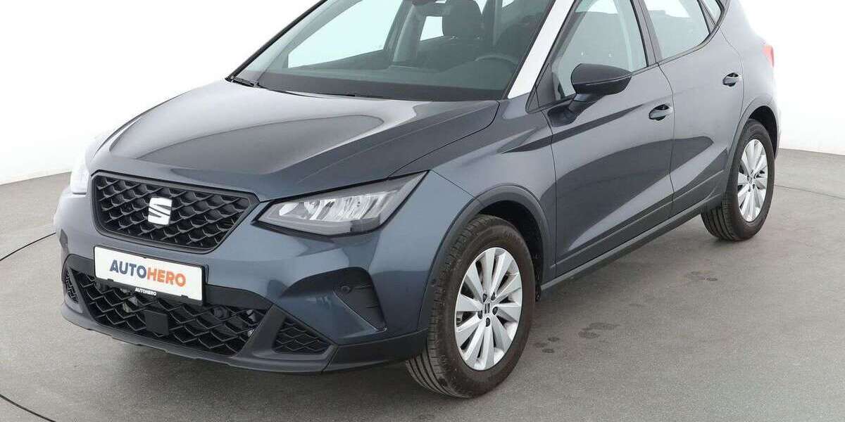 Seat Arona 4.063 km 21.660 &euro; Köln 50739