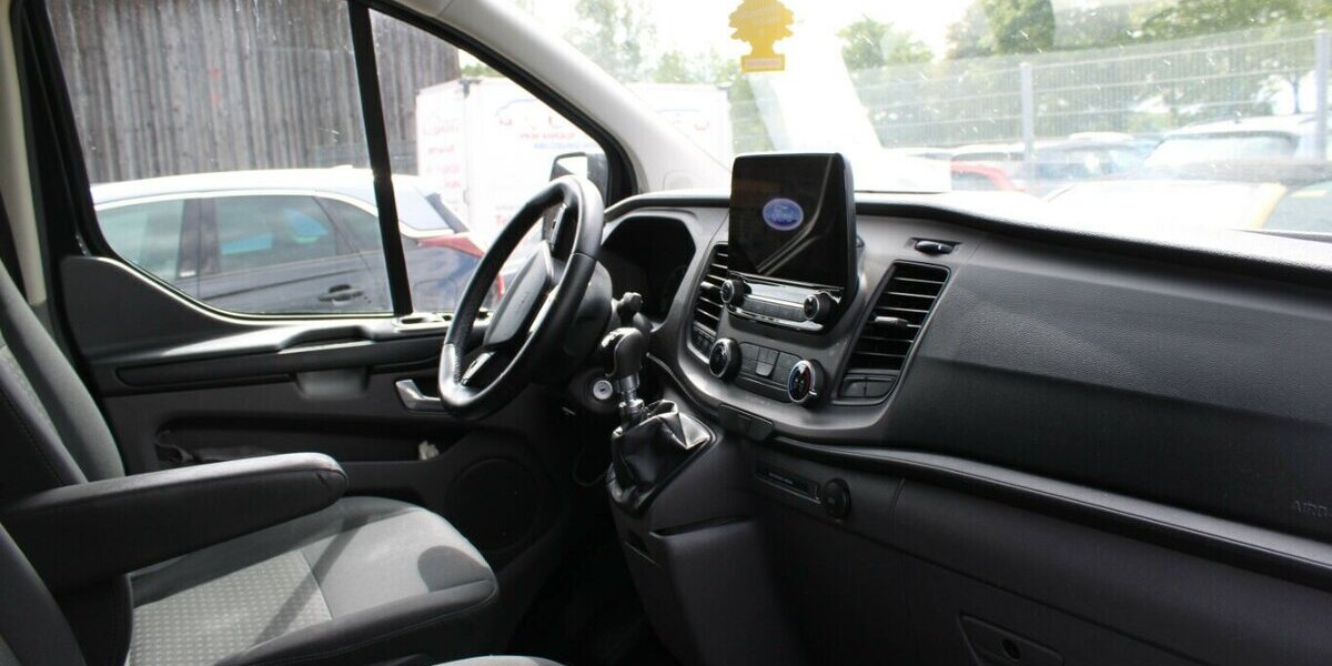 Ford Transit Custom 2.0 TDCI L1/L2 9-Sitzer 243.292 km 11.980 &euro; Euskirchen 53881