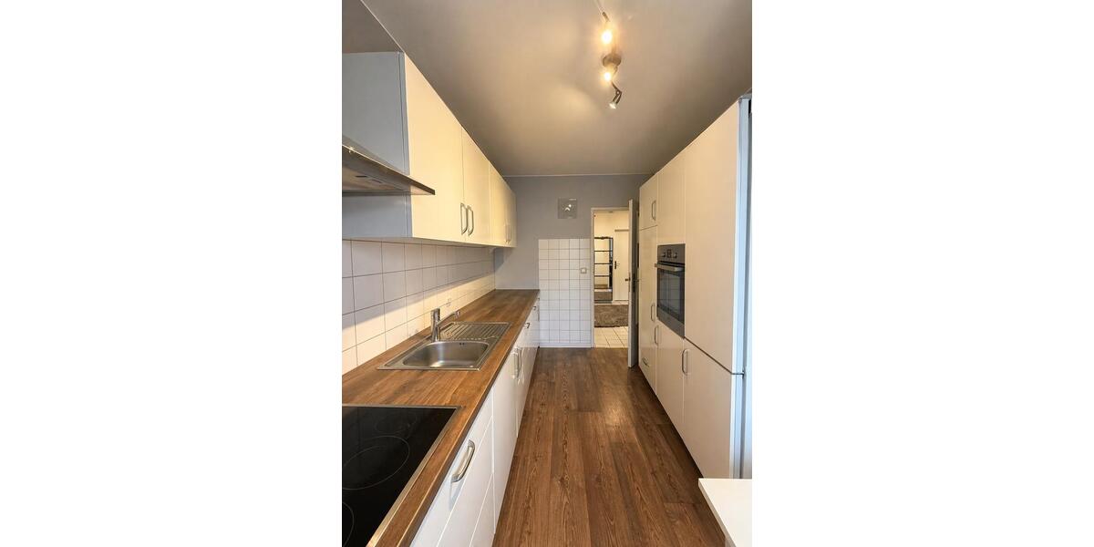 Hochparterre Köln Innenstadt - 3 Zimmer, 90 m&sup2;, 399.000&euro; | Angebot:26945387