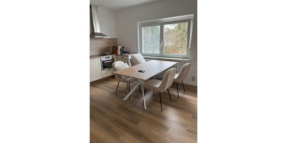 Etagenwohnung Grafschaft - 3 Zimmer, 80 m&sup2;, 1.200&euro; | Angebot:25410989