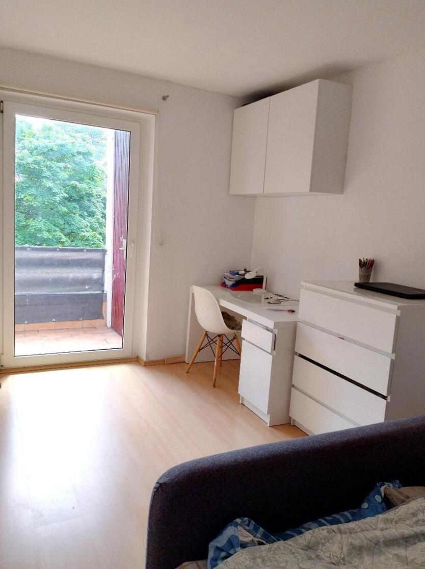 Großzügige 6-Zimmer Wohnung mit Balkon und Gartenmitbenutzung, ruhige und grüne Wohnlage, kleine Eigentümergemeinschaft 6 zimmer