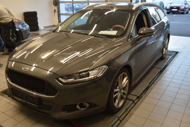Ford Mondeo 180.000 km 11.950 &euro; Köln 51103