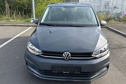 VW Touran 156.000 km 13.999 &euro; Bonn 53117