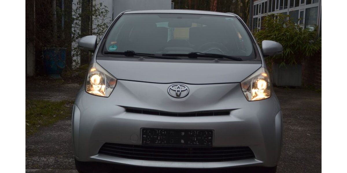 Toyota IQ 47.000 km 5.970 &euro; köln 50969