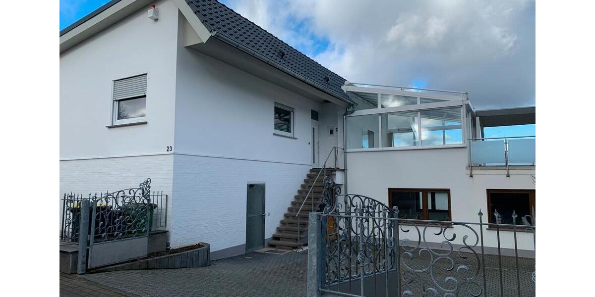 Etagenwohnung Königswinter - 4 Zimmer, 135 m&sup2;, 990&euro; | Angebot:26309168