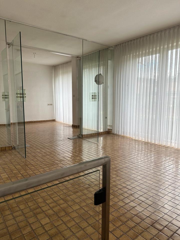 Top Lage Splitlevel Haus mit schönem Garten