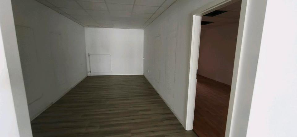 Gewerbeobjekt Hennef (Sieg) - 1.680&euro; | Angebot:25589440