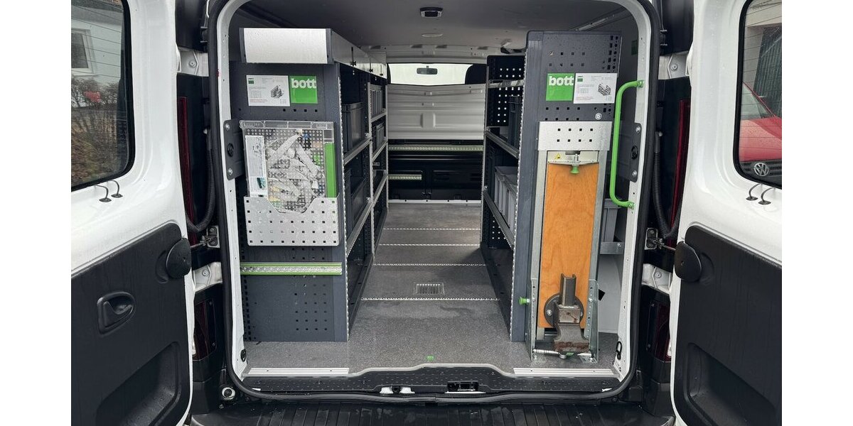 Renault Trafic L2H1 Klima Navi Sth. Regale/Schraubst E6 85.000 km 15.750 &euro; Erftstadt 50374